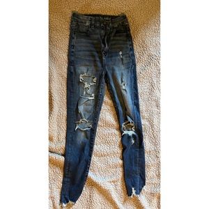 ripped american eagle skinny jeans